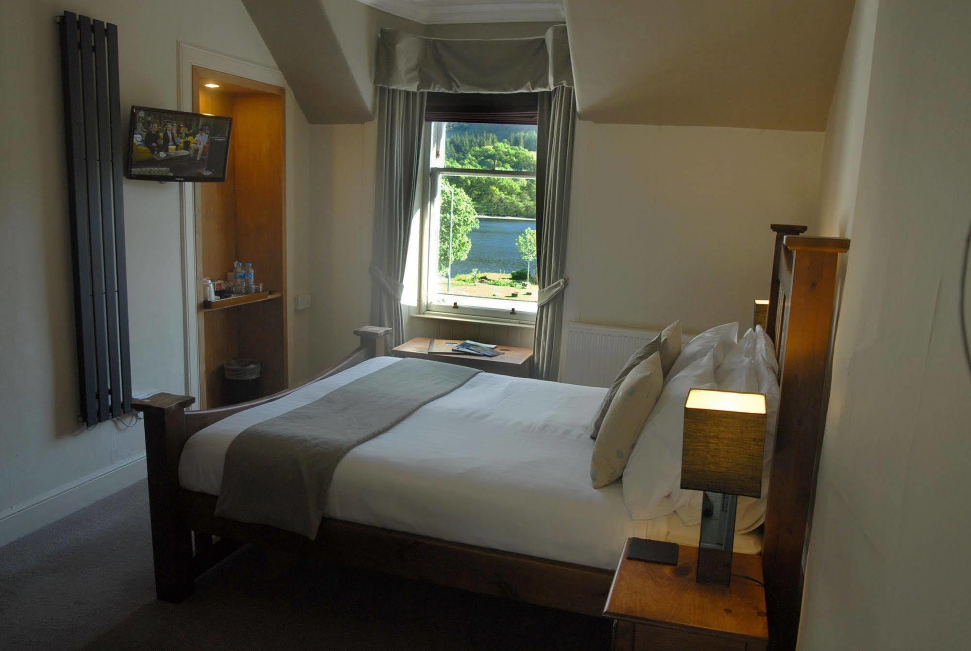 Achray House Restaurant With Rooms Saint Fillans Ngoại thất bức ảnh